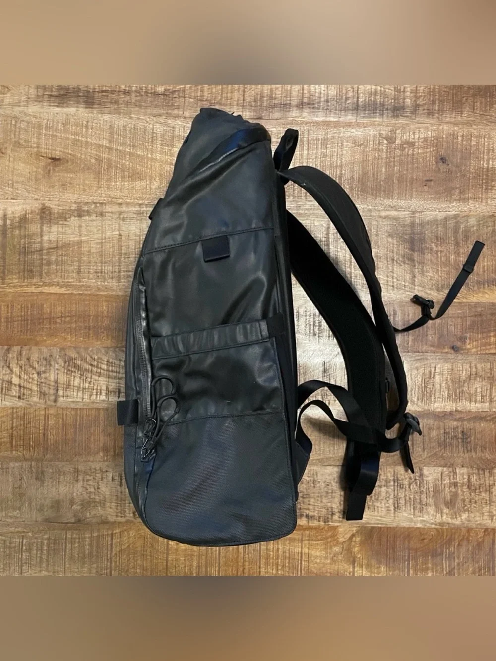WANDRD Duo Daypack Backpack 20L Camera Bag